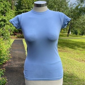 Banana Republic fitted tee size small